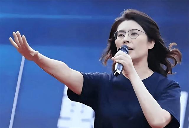 鄭麗文當選國民黨主席： 藍營突圍與島內政治版圖的重組