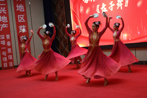 喀什石榴花开公益联合会十周年庆典温情启幕